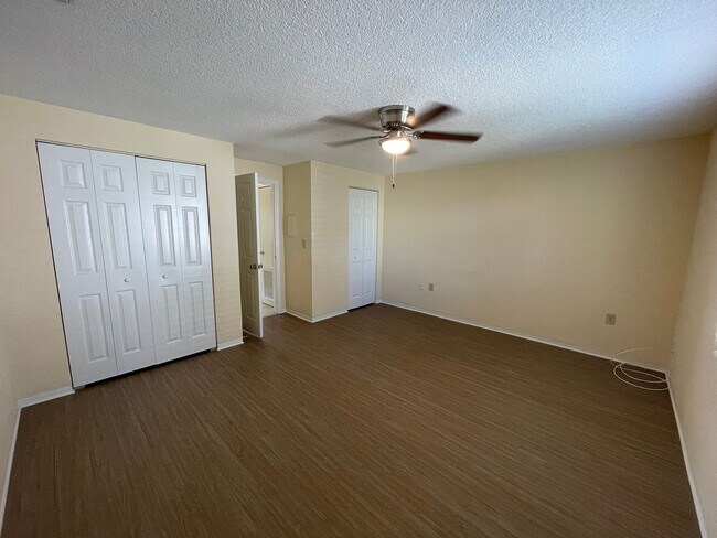Building Photo - 3717 Cardinal Blvd