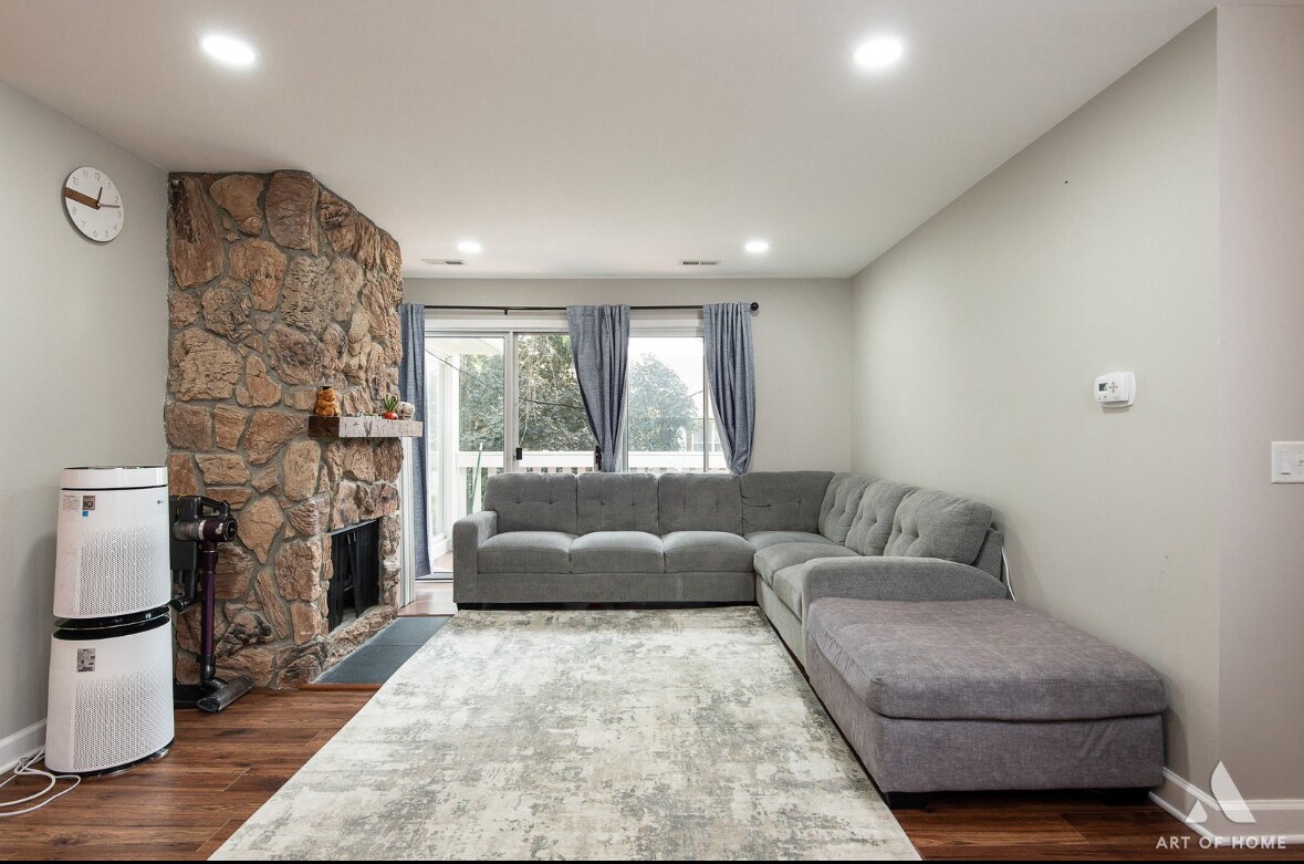 Building Photo - 257 Coventry Cir
