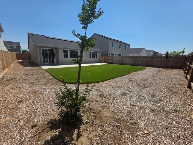 Building Photo - Brand New Home