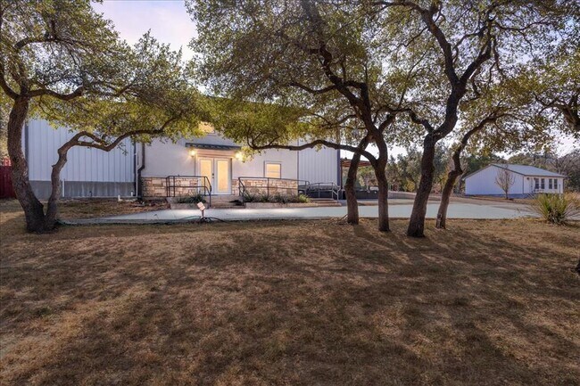 Building Photo - 2505 Pace Bend Rd S