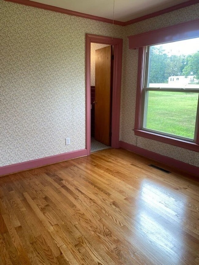 Building Photo - 819 Old Smith Chapel Rd