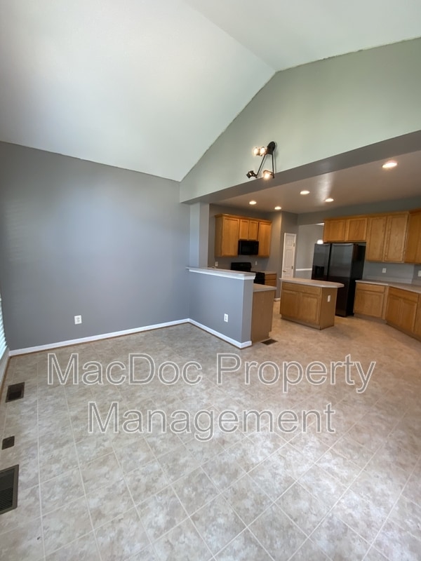 Building Photo - 5619 Joshua Tree Cir