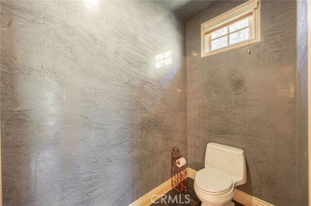 Building Photo - 3331 Oakmont View Dr