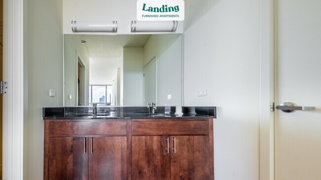 Building Photo - 365 N Halsted St