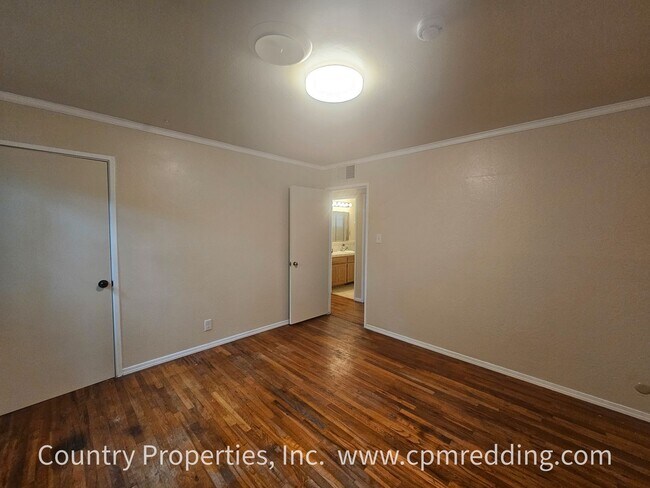 Building Photo - 4-Bedroom in the Garden Tract with Shop & ...