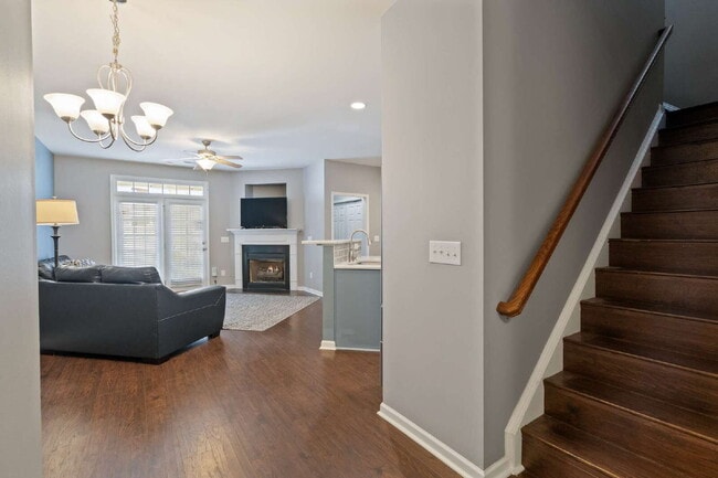Building Photo - Experience Comfort and Style: Spacious 3-B...