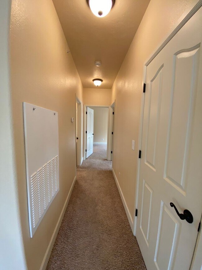 Building Photo - PHEASANT RUN CONDO (PR#37)