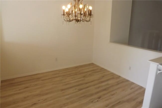 Building Photo - 15 Tulare Dr