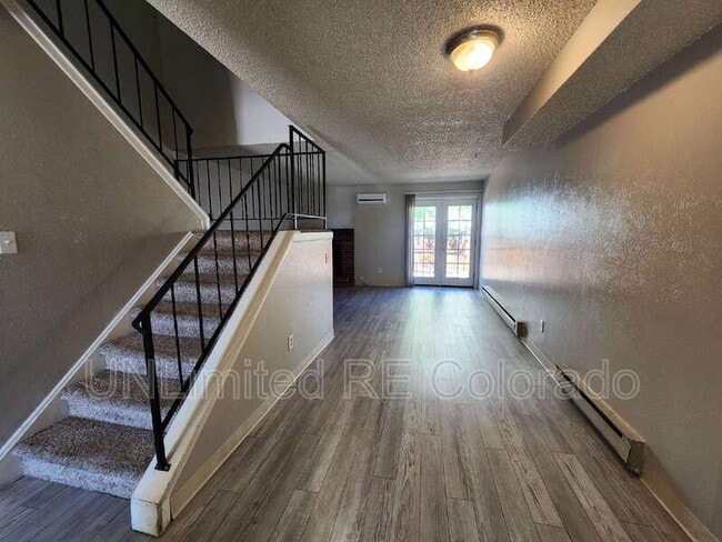 Building Photo - 301 Zeta St