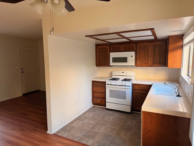 Interior Photo - 11215 Camarillo Street,