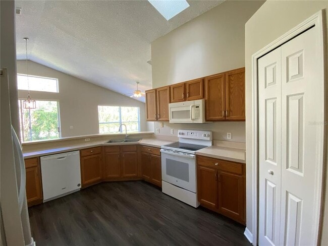 Building Photo - 13833 Riverpath Grove Dr