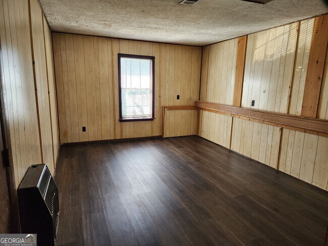 Building Photo - 5282 Station Cir