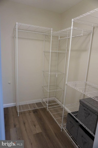 Building Photo - 1914 Old Stone Mill Dr