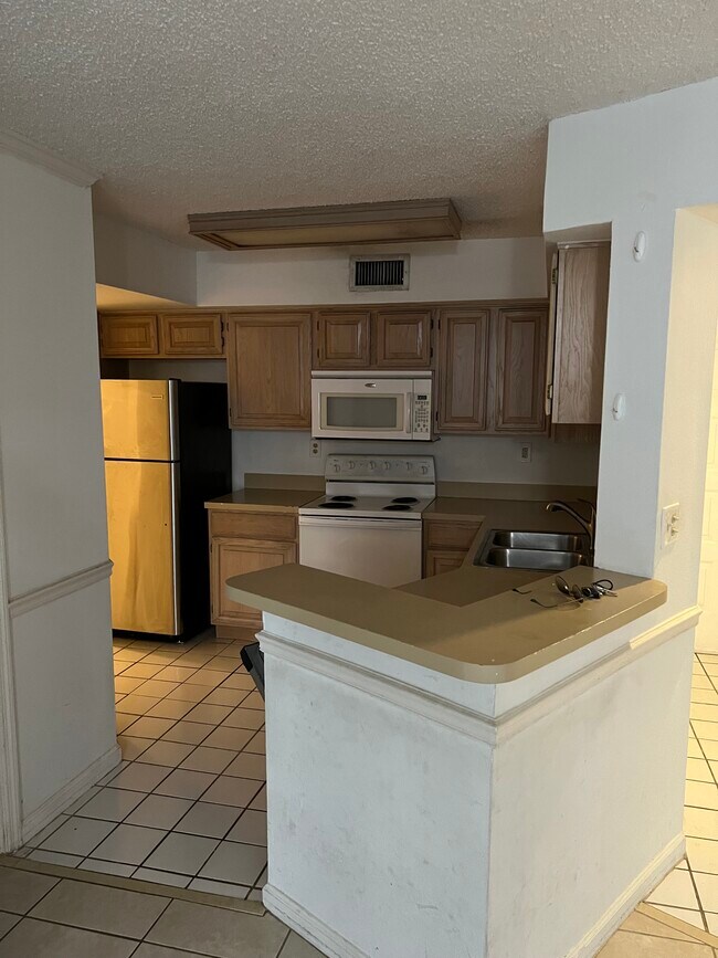 Building Photo - 1280 S Alhambra Cir