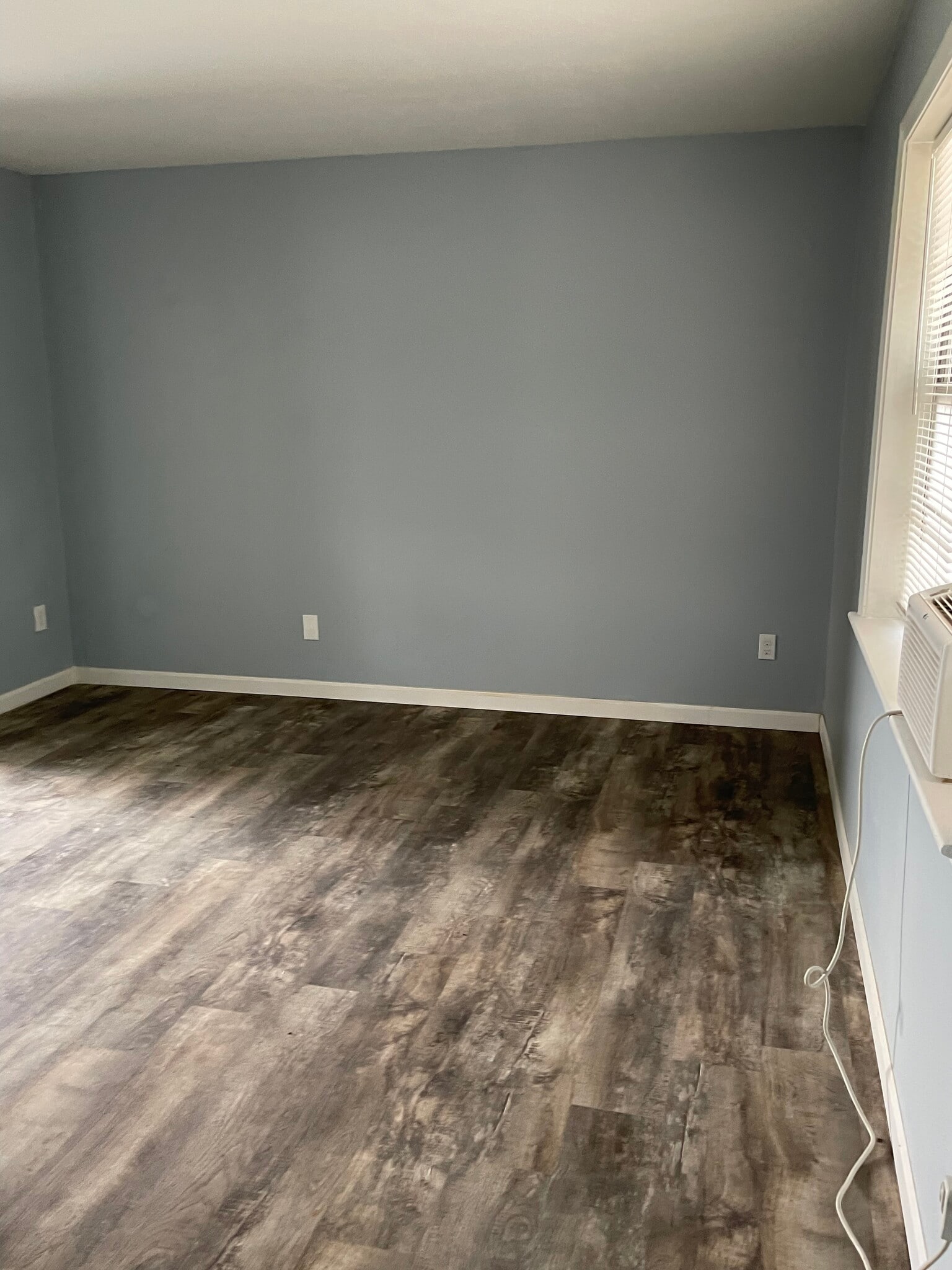 Building Photo - 35 N Idlewild St