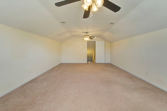 Building Photo - 111 Meadowvale Ln