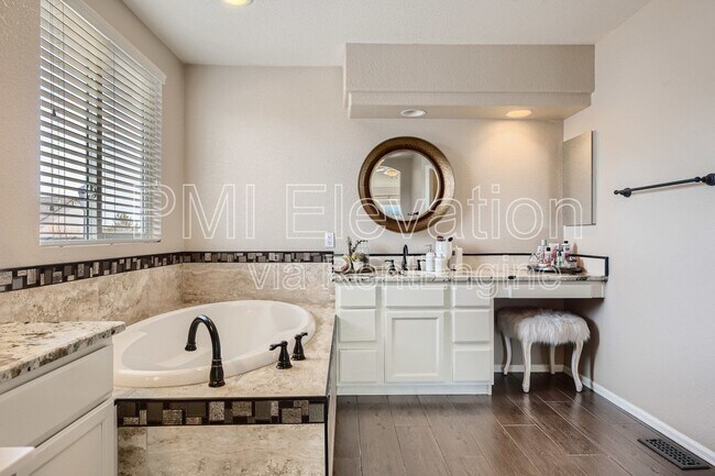 Building Photo - 9805 Cypress Point Cir