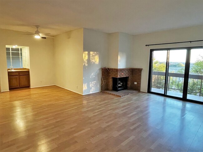 Living room, patio & wet bar - 8180 Manitoba St