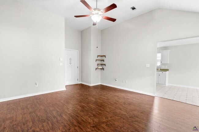 Building Photo - 324 Tyson Glen Dr