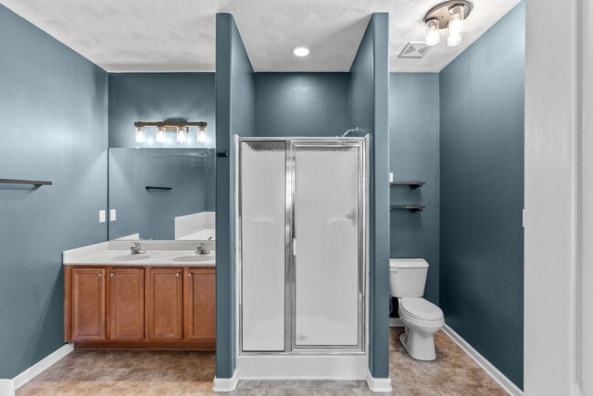 Building Photo - 2560 Golden Maple Dr