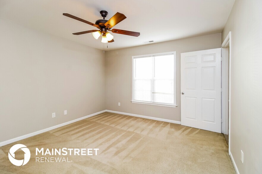 Building Photo - 3385 Tinley Park Dr