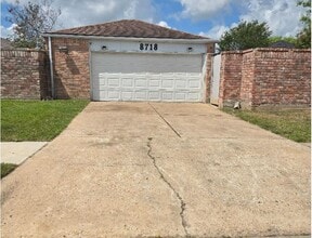 Building Photo - 8718 Brummel Dr