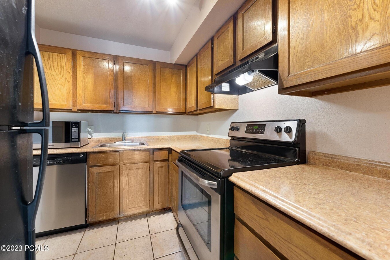 Kitchen 1 - 425 S 1000 E