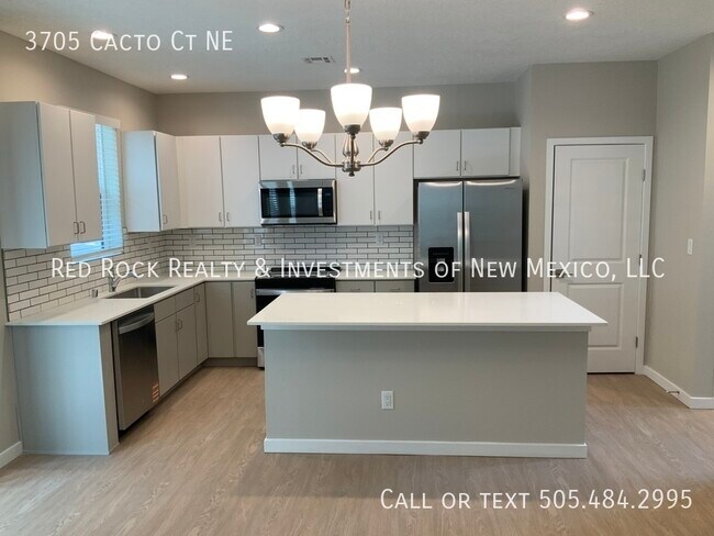 Building Photo - 3705 Cacto Ct