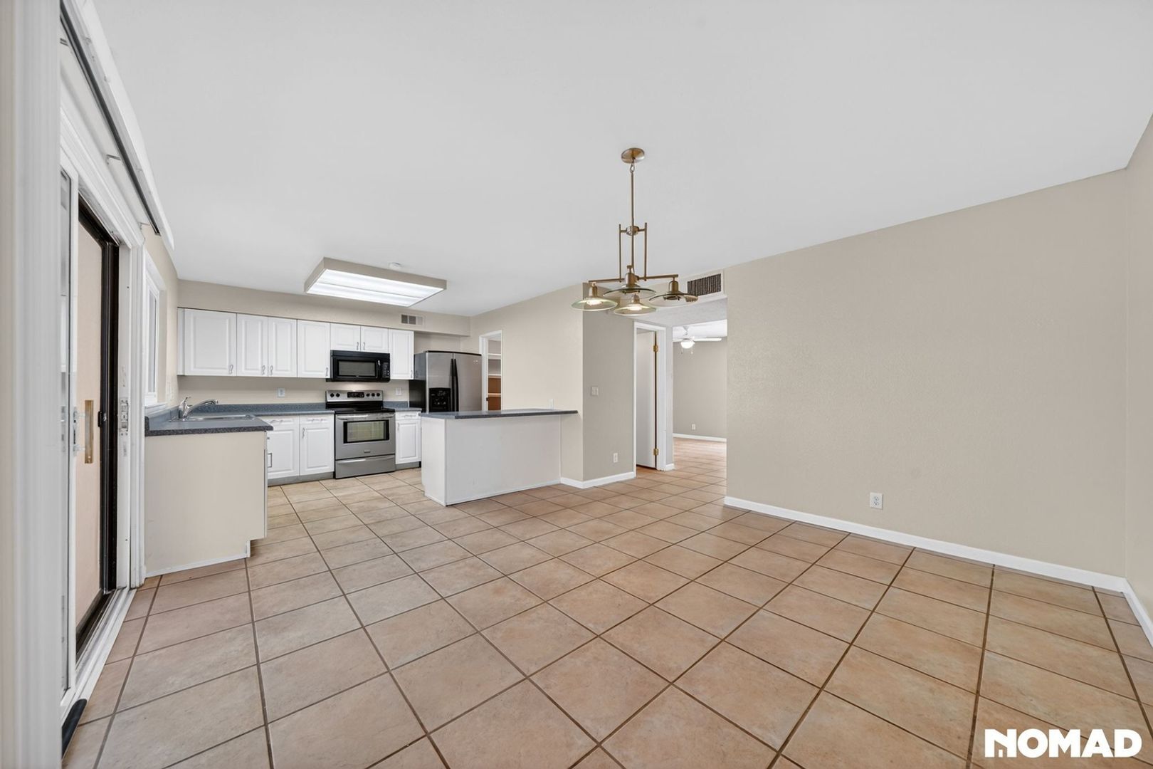 Building Photo - 4628 Michillinda Ln