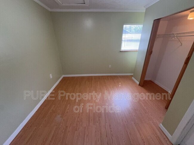 Building Photo - 9 Banyan Course Run