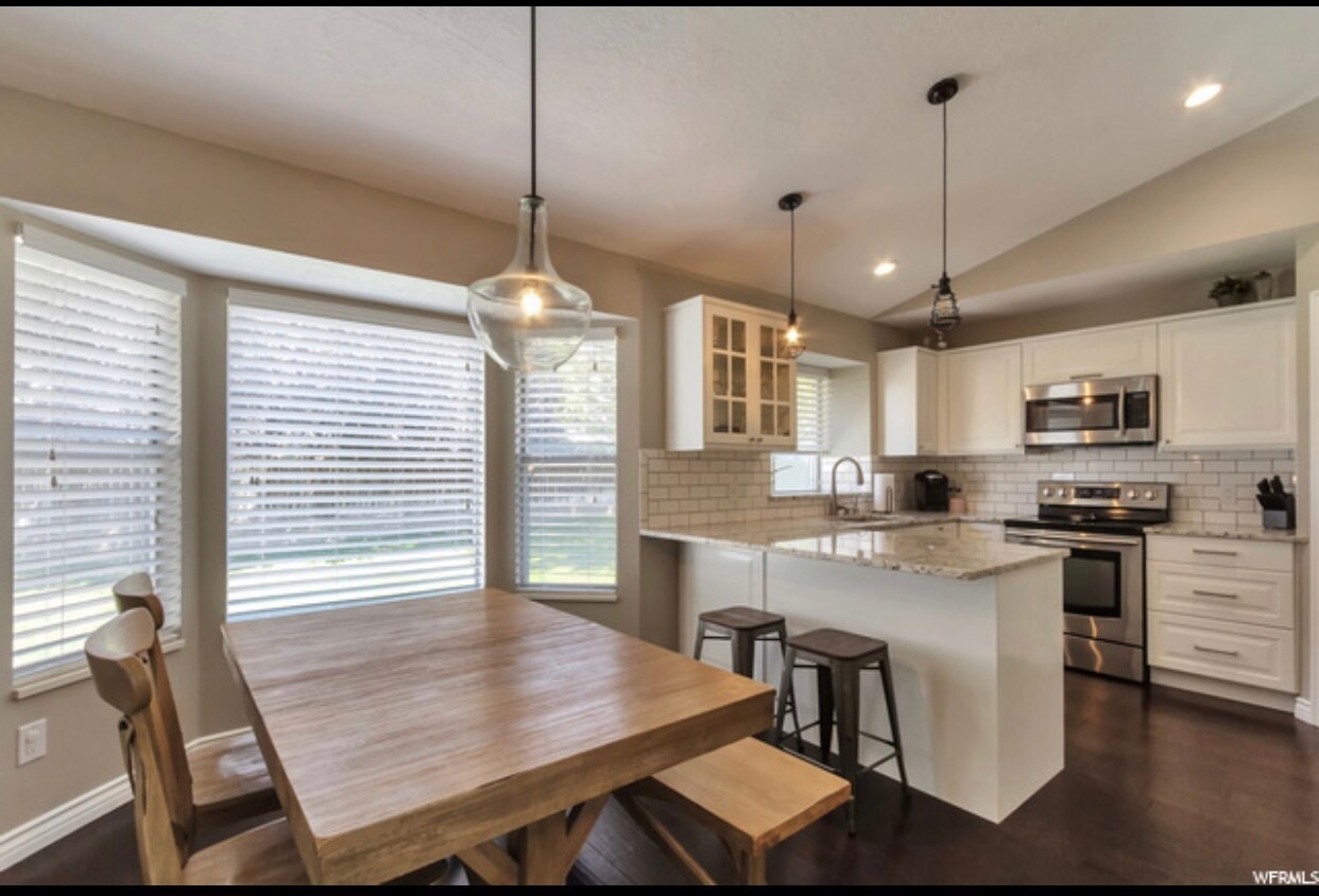 Building Photo - 9867 S Mumford Dr