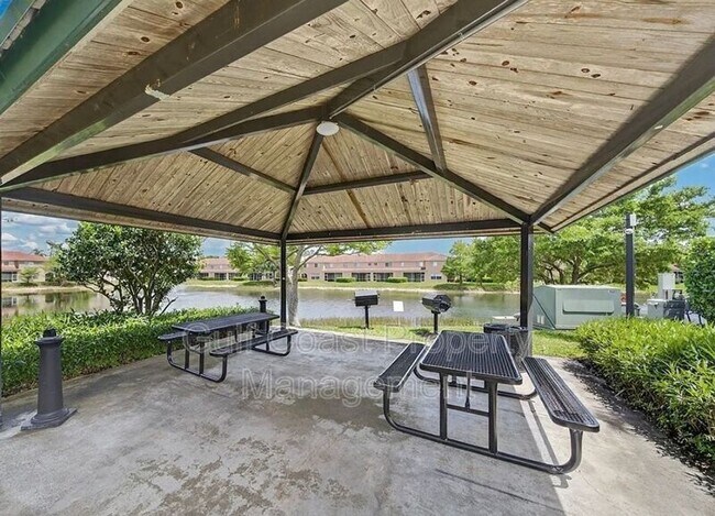 Building Photo - 17560 Brickstone Loop