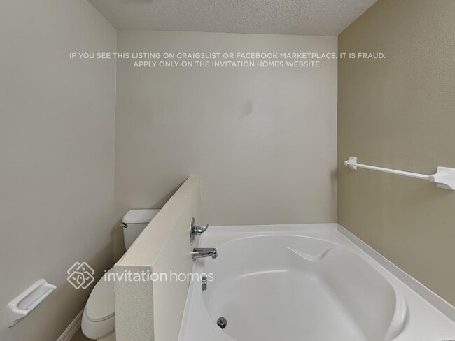 Building Photo - 4840 Windbourne Way