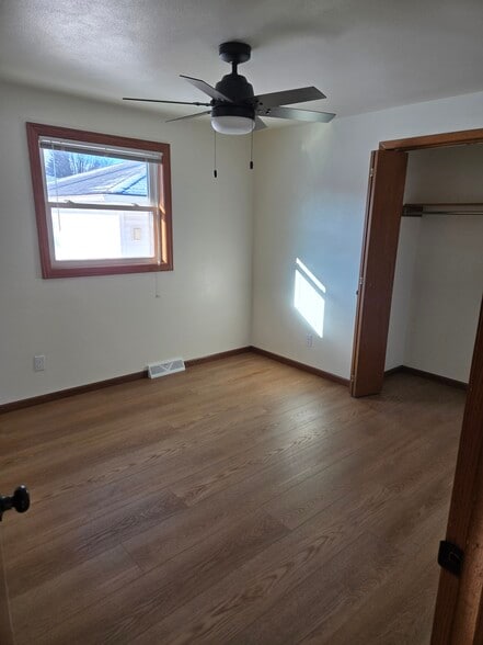 Building Photo - 2709 Hillwood Ct