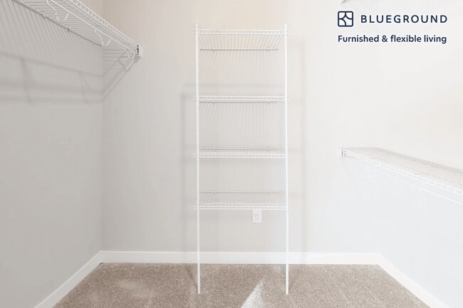 Building Photo - 861 Broadway-SI FL1-ID3064A