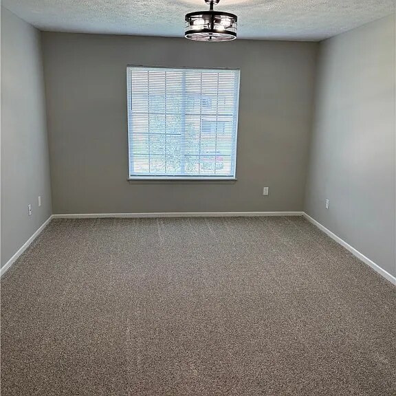 Building Photo - 8663 Scenicview Dr