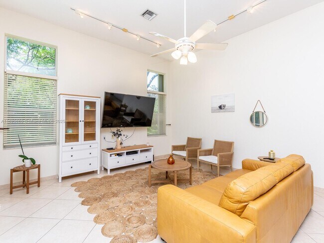 Building Photo - 3967 Nighthawk Dr