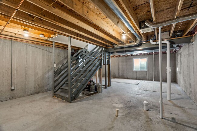Building Photo - Charming 4-Bedroom Home in Prime St. Charl...