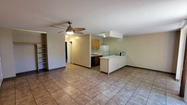 Building Photo - Makaha Valley Plantation 2 Bedroom Town Home