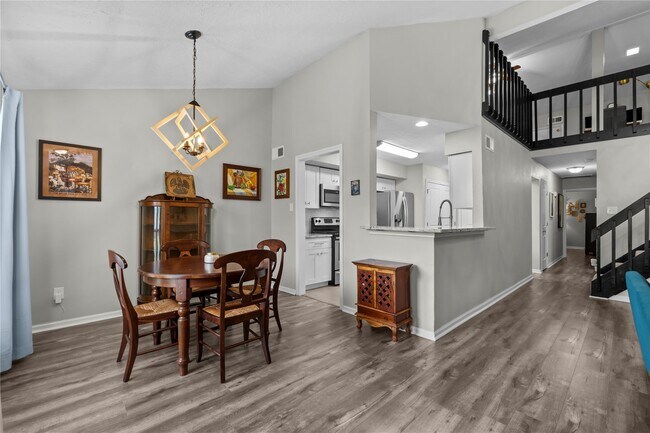 Building Photo - 59 Hideaway Dr