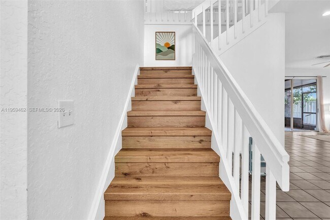 Building Photo - 2927 Bogota Ave