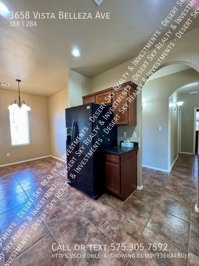 Building Photo - 3658 Vista Belleza Ave