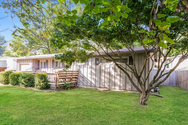 Building Photo - 4608 S Willis Ave