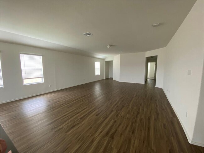 Building Photo - 514 Colthorpe Ln