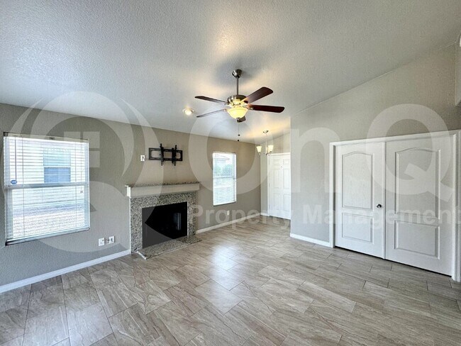 Building Photo - 2084 W Cholla Estate Dr