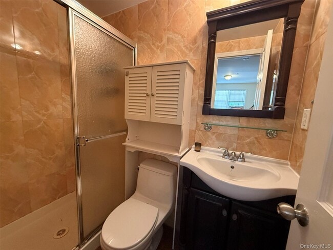 Building Photo - 42-20 196th St