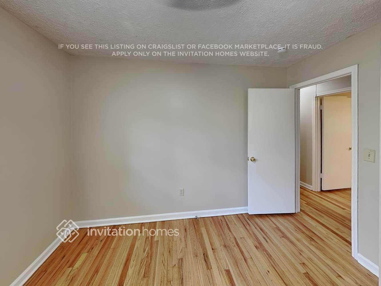 Building Photo - 5676 Crestwood Dr SW