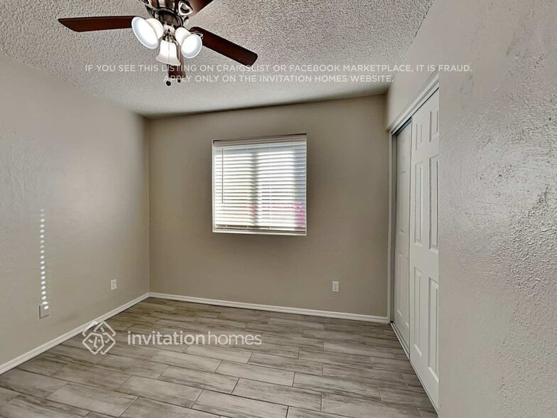 Building Photo - 3826 W Bloomfield Rd