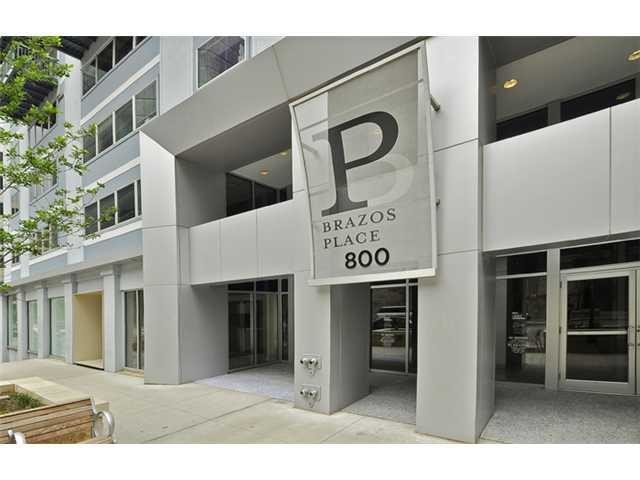 Building Photo - 800 Brazos St