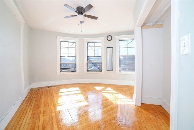 Building Photo - 481 Cambridge St